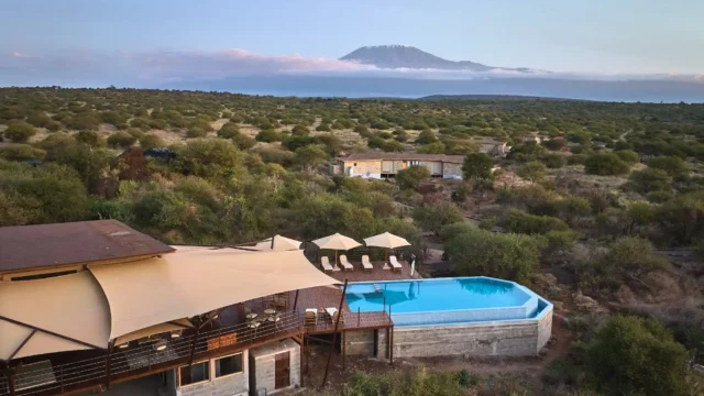 Elephant gorge camp With Mara Triangle Safaris