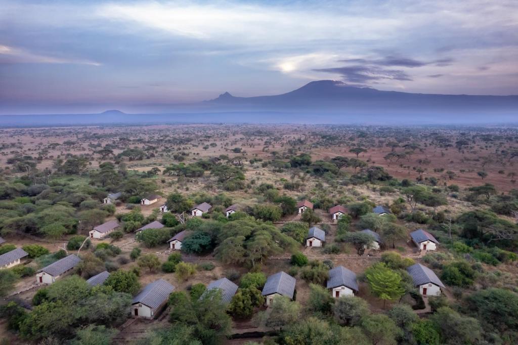 Sentrim Amboseli With Mara Triangle Safaris4