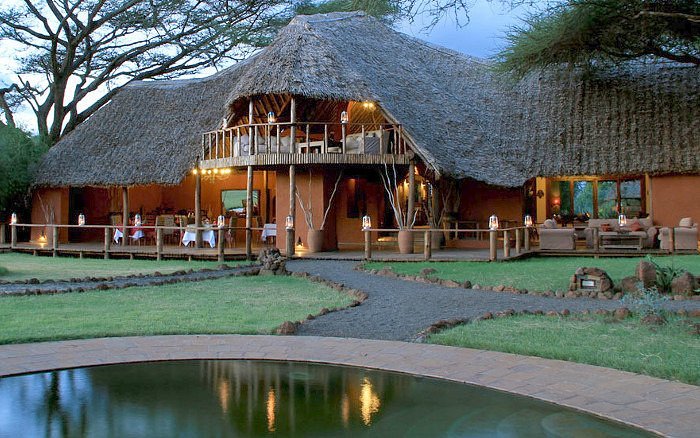Tawi Lodge With Mara Triangle Safaris4